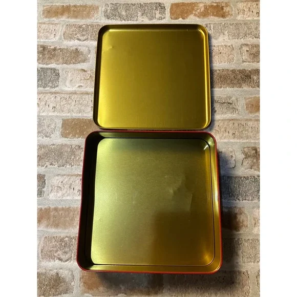 La Mere Poulard French Biscuit Tin Selection 1888 Red Collectible Metal Box 9x9 - Picture 7 of 8